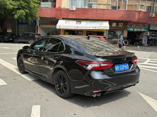 Toyota Camry — Фото автомобиля 6