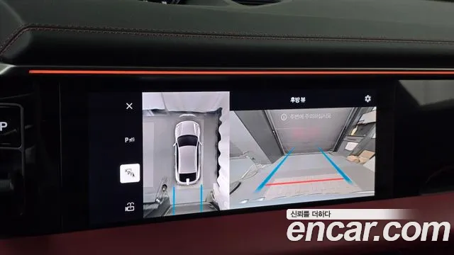 Porsche Macan Electric — Фото автомобиля 15
