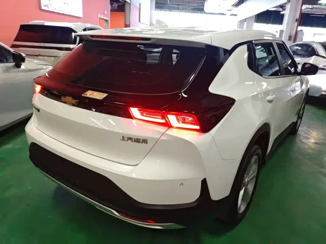 Chevrolet Menlo — Фото автомобиля 6