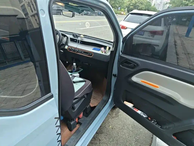 Wuling Hongguang Mini EV — Фото автомобиля 17