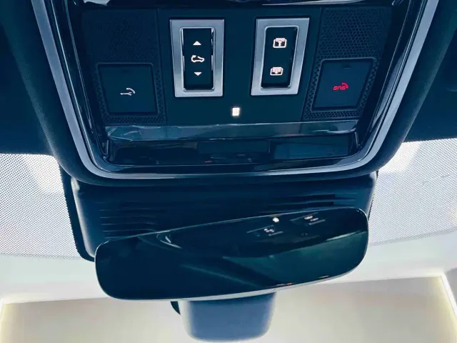 Land Rover Range Rover Velar — Фото автомобиля 15