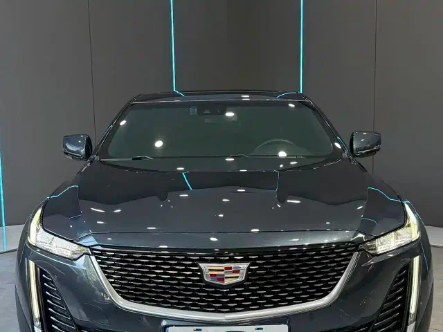 Cadillac CT5 — Фото автомобиля 2