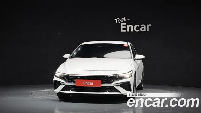 Hyundai Avante — Фото автомобиля 3