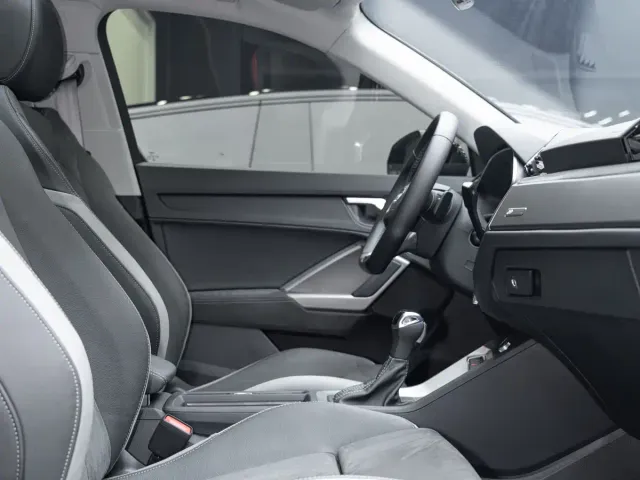 Audi Q3 — Фото автомобиля 15