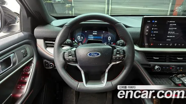 Ford Explorer Generation 6 — Фото автомобиля 13