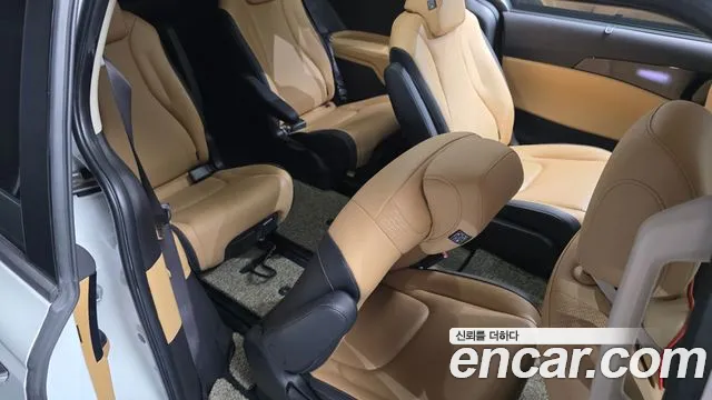 Kia Carnival 4th Gen — Фото автомобиля 17