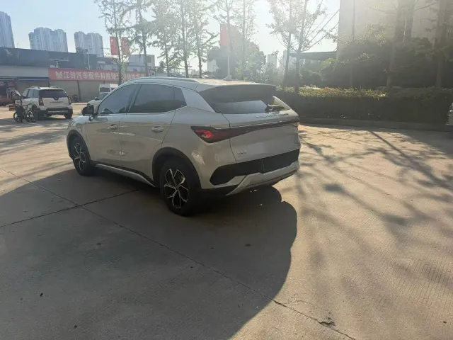 BYD Yuan PLUS — Фото автомобиля 7