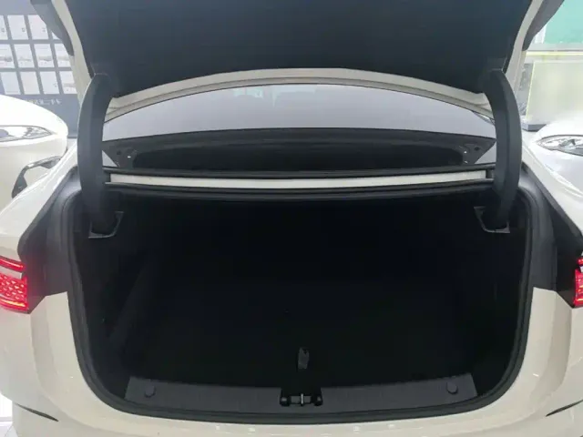 BYD Seal 07 DM-i — Фото автомобиля 18