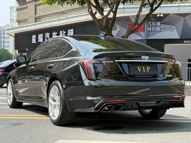 Cadillac CT5 — Фото автомобиля 6
