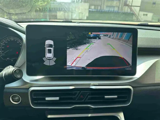 Geely Binyue — Фото автомобиля 12