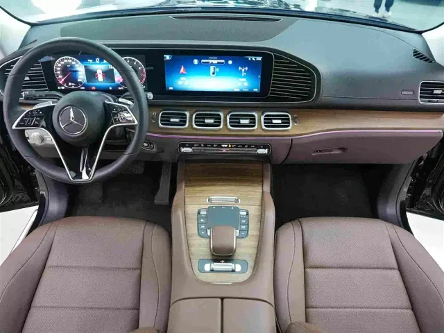 Mercedes-Benz GLE-Class — Фото автомобиля 12