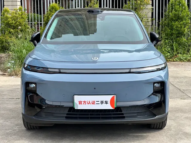 Leapmotor B10 — Фото автомобиля 2