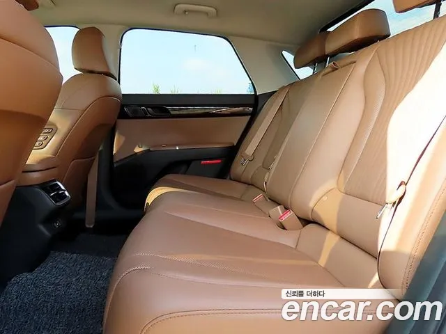 Hyundai Grandeur GN7 — Фото автомобиля 6