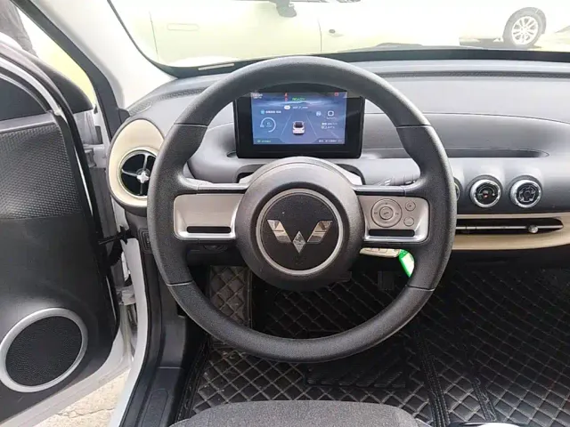 Wuling Bingo — Фото автомобиля 10