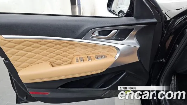 Genesis G70 — Фото автомобиля 30