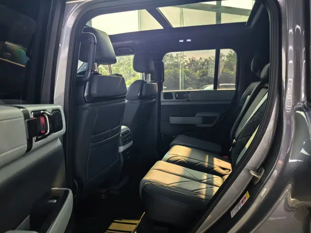 BYD FangChengBao Leopard 5 — Фото автомобиля 8