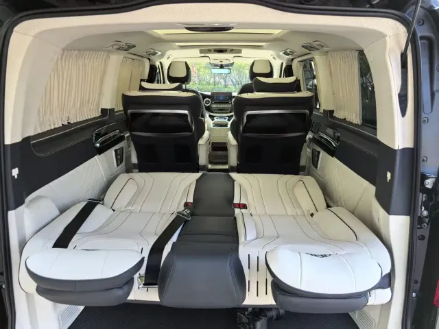 Mercedes-Benz V-Class — Фото автомобиля 22