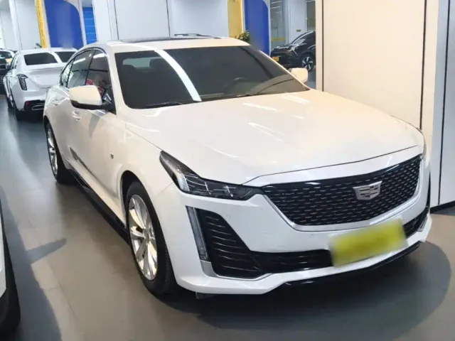Cadillac CT5 — Фото автомобиля 3