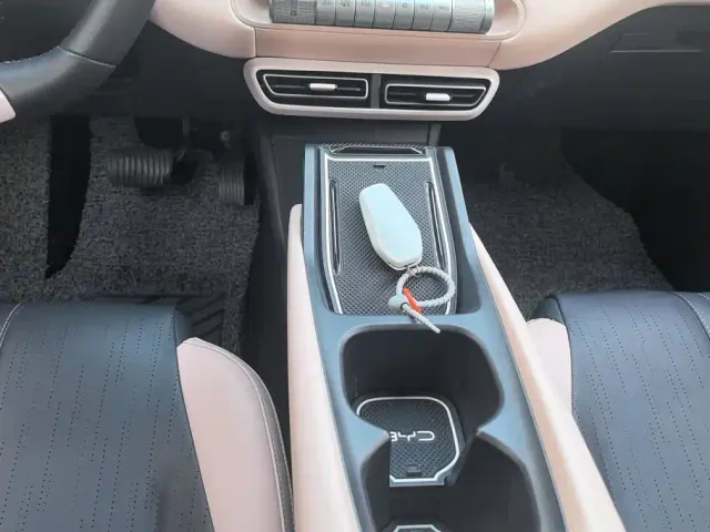 BYD Seagull — Фото автомобиля 16