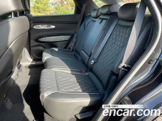 Genesis GV70 3.5T Бензин AWD — Фото автомобиля 18