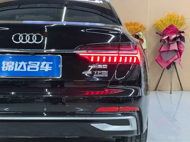 Audi A6L — Фото автомобиля 9