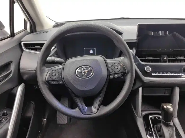Toyota Corolla Cross — Фото автомобиля 11