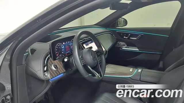 Mercedes-Benz E-Class E-класс W214 E300 4MATIC Exclusive — Фото автомобиля 13