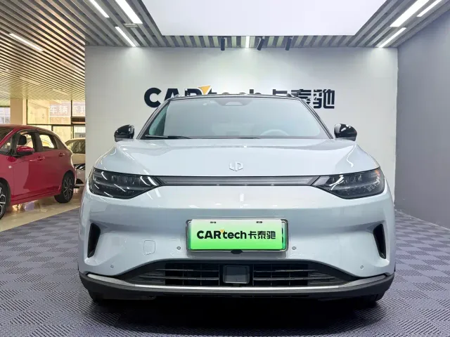 Leapmotor C11 — Фото автомобиля 2