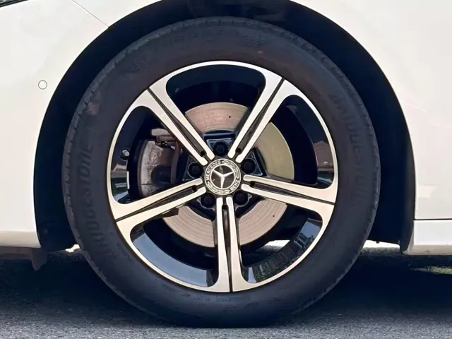 Mercedes-Benz A-Class — Фото автомобиля 9
