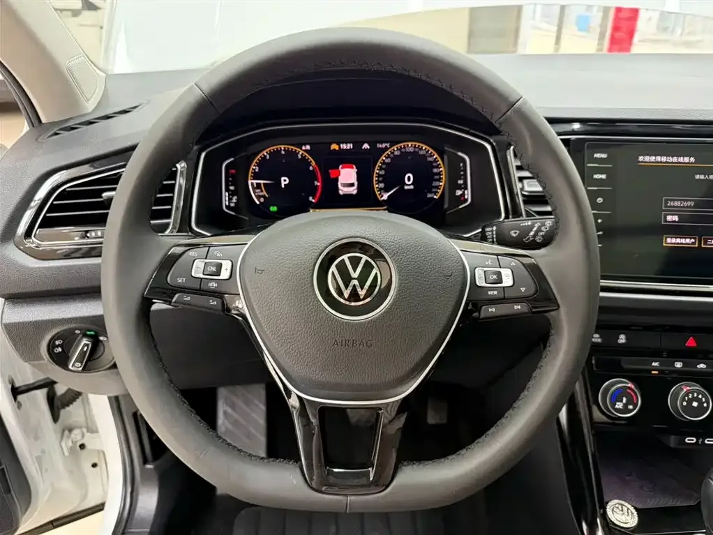Volkswagen Volkswagen T-ROC 2022 280TSI DSG 2WD Comfort PLUS — Фото автомобиля 11