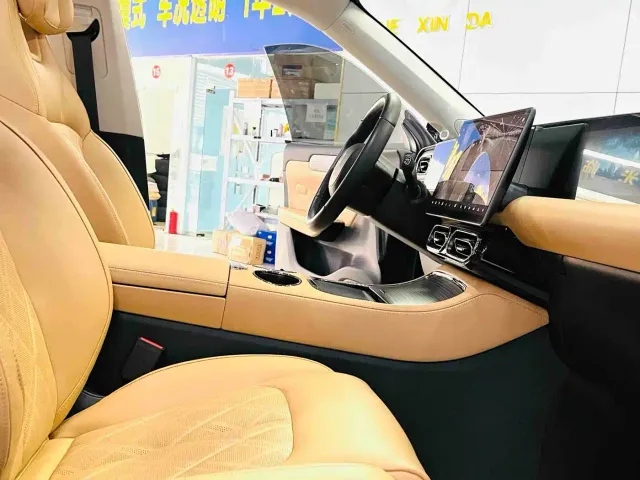 Leapmotor C11 — Фото автомобиля 4