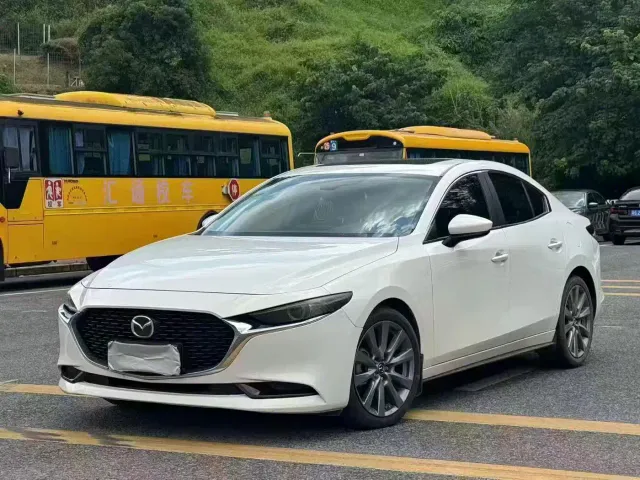 Фотография автомобиля — Mazda Axela