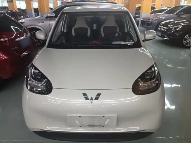 Wuling Bingo — Фото автомобиля 2