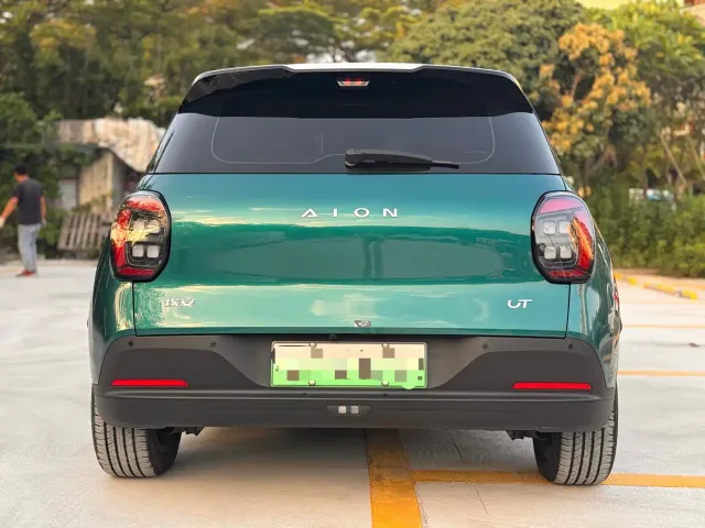 GAC Aion UT — Фото автомобиля 24