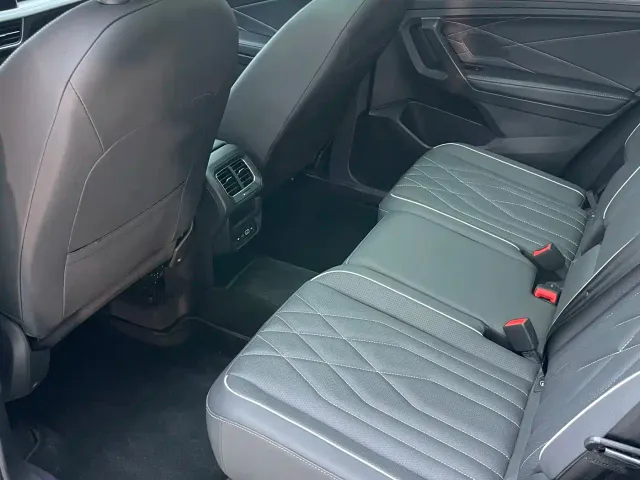 Volkswagen Tiguan L — Фото автомобиля 14