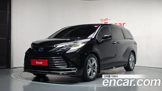 Фотография автомобиля — Toyota Sienna Generation 4