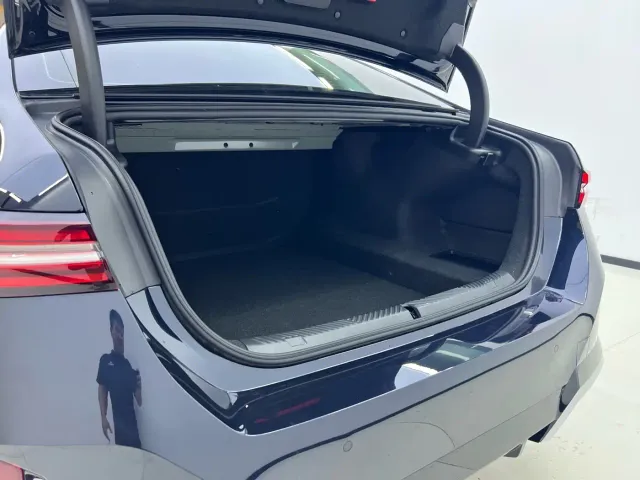 BMW 5 Series — Фото автомобиля 21