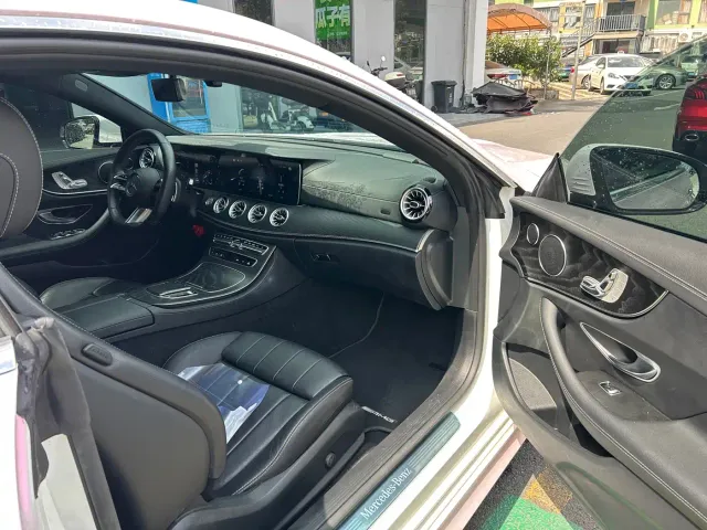 Mercedes-Benz E-Class — Фото автомобиля 6