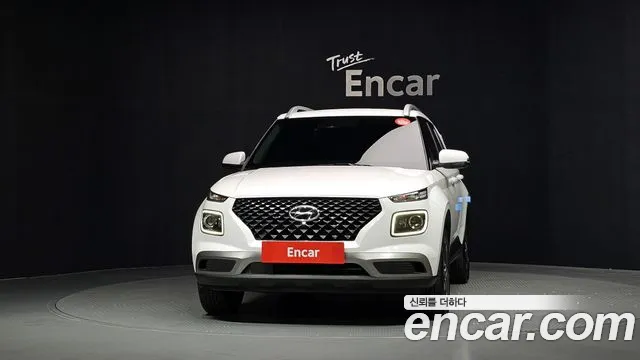 Hyundai Venue — Фото автомобиля 3
