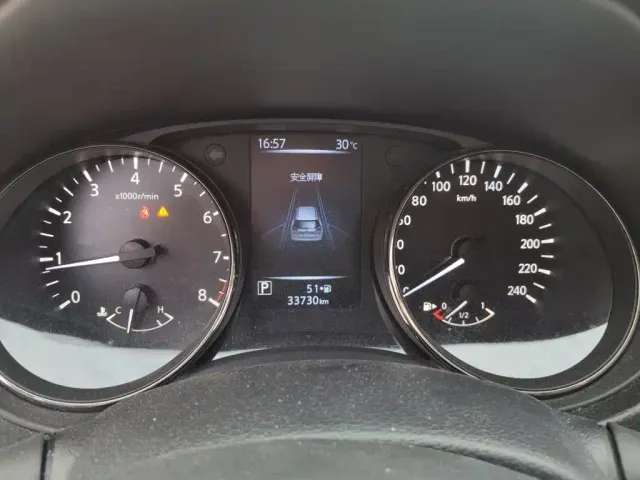 Nissan X-Trail — Фото автомобиля 12