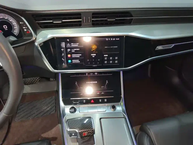 Audi A6L — Фото автомобиля 12