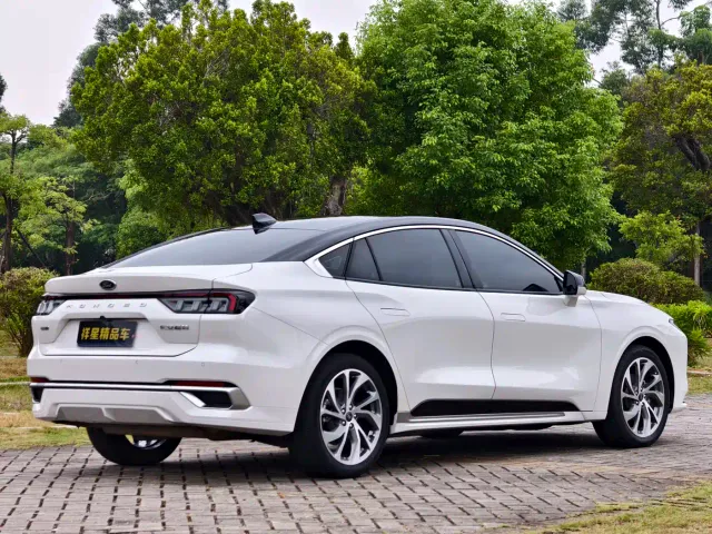 Ford Mondeo — Фото автомобиля 13
