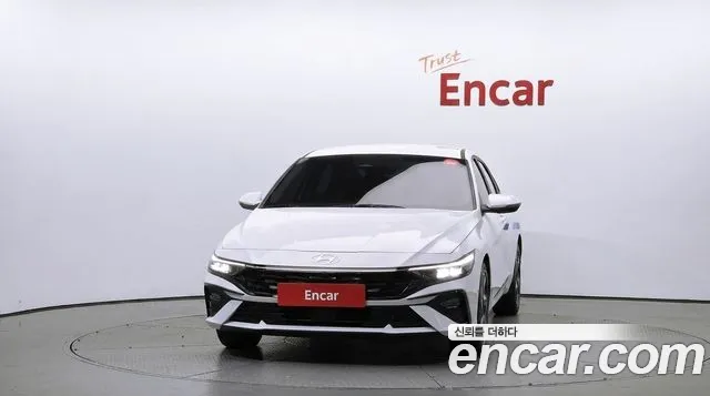 Hyundai Avante CN7 — Фото автомобиля 3