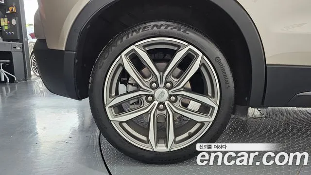 Cadillac XT4 2.0 Sport AWD — Фото автомобиля 5