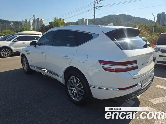 Genesis GV80 — Фото автомобиля 2