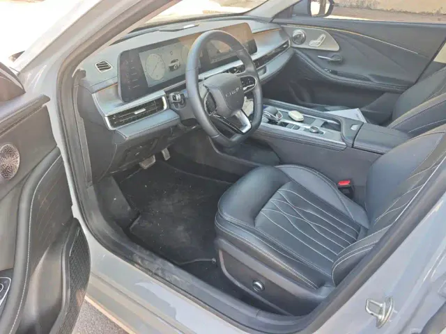 Chery Arrizo 8 — Фото автомобиля 5
