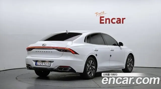 Hyundai Grandeur (New) Hybrid — Фото автомобиля 2