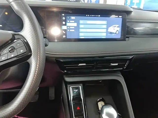 Roewe i5 — Фото автомобиля 12