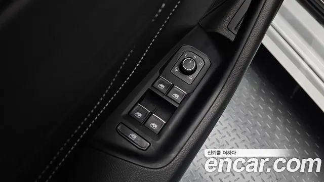 Volkswagen Arteon Arteon 2.0 TDI R-LINE 4Motion — Фото автомобиля 16