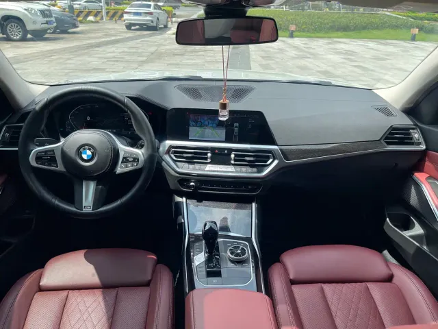 BMW 3 Series — Фото автомобиля 21